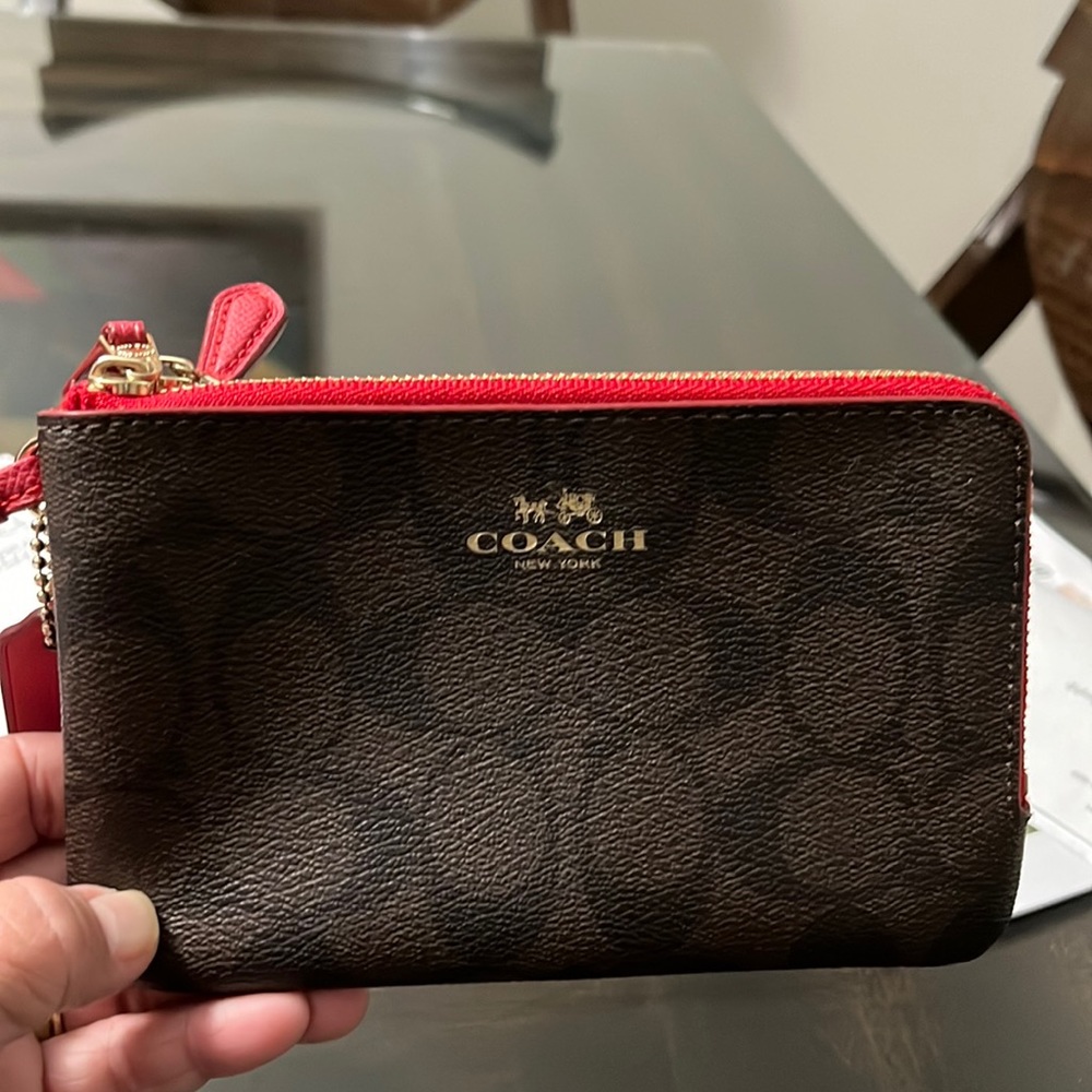 NWOT Coach Double Zip Wristlet